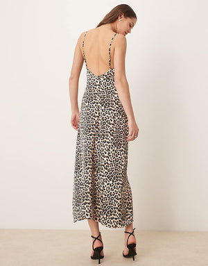 https://images.asos-media.com/products/vila-satin-cowl-neck-cami-maxi-dress-in-leopard-print/207681632-3?$n_750w$&wid=750&fit=constrain