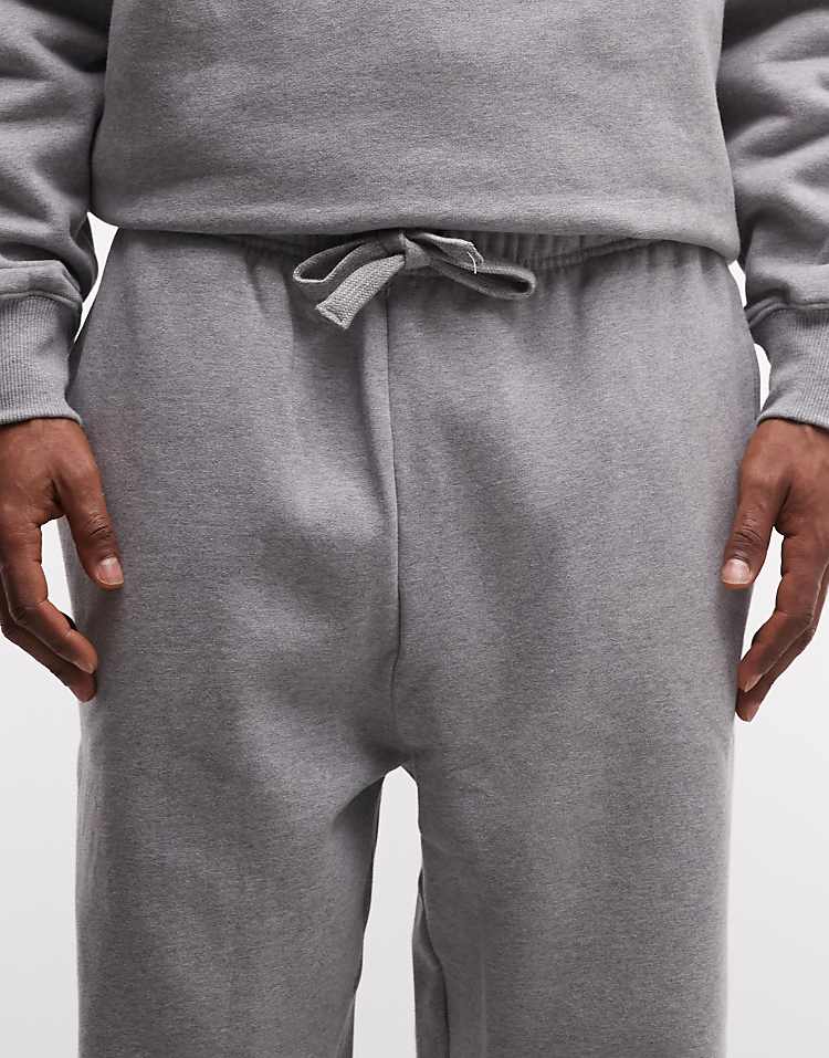 https://images.asos-media.com/products/asos-design-premium-heavyweight-oversized-joggers-400gsms-in-grey-marl/209079117-4?$n_750w$&wid=750&fit=constrain
