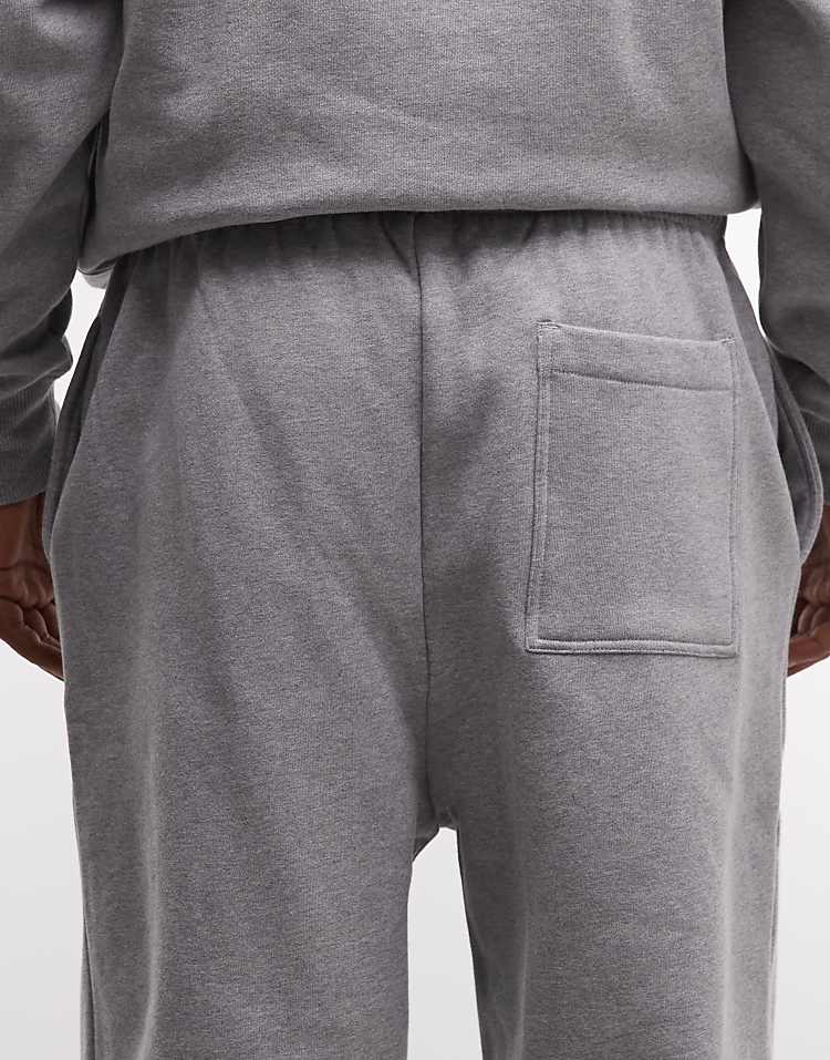 https://images.asos-media.com/products/asos-design-premium-heavyweight-oversized-joggers-400gsms-in-grey-marl/209079117-5?$n_750w$&wid=750&fit=constrain