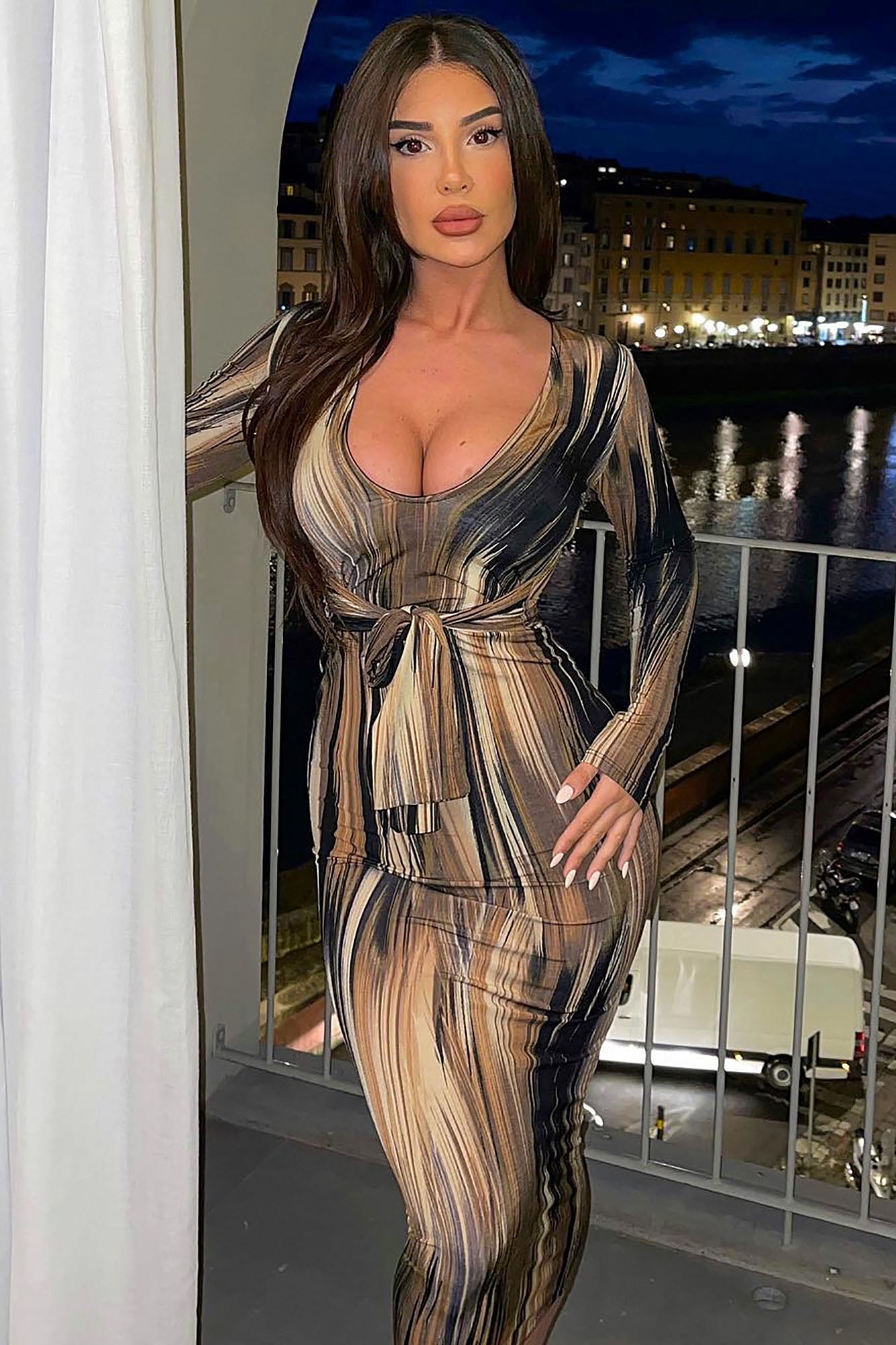 https://cdn.shopify.com/s/files/1/0293/9277/products/MindOfMyOwnMaxiDress-Browncombo_MER_3.jpg?v=1654201050