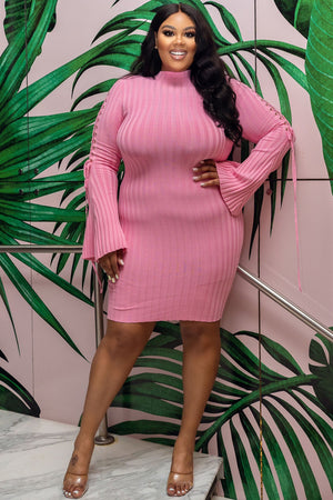 https://cdn.shopify.com/s/files/1/0293/9277/products/NextToMeKnitDress-Pink_MER_PLUS_2.jpg?v=1660325977